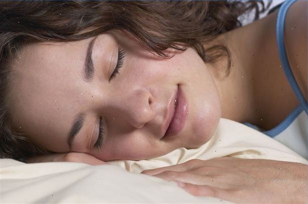 Hoe je te veel slapen bestrijden. Gaan slapen op het gebruikelijke tijdstip.