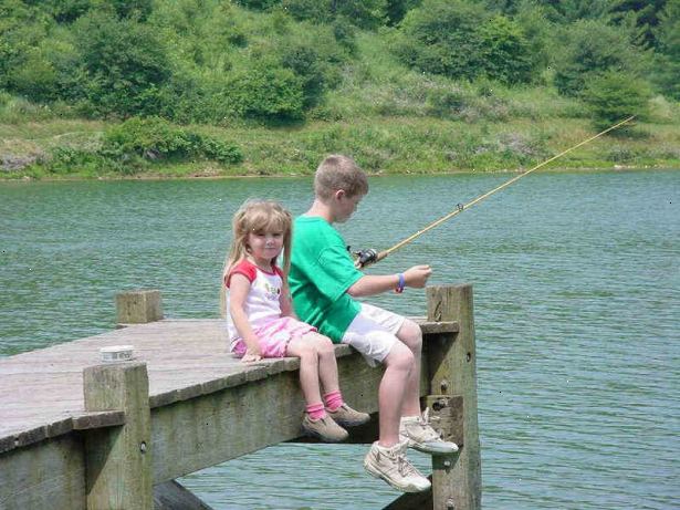 Hoe om kinderen te nemen visserij. Koop hoge kwaliteit visgerei.