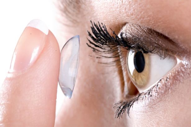 Hoe de zorg voor contactlenzen. Verwerven contacten door te gaan naar een oogarts, met uw ogen gecontroleerd, en het bestellen van contacten van het juiste recept.